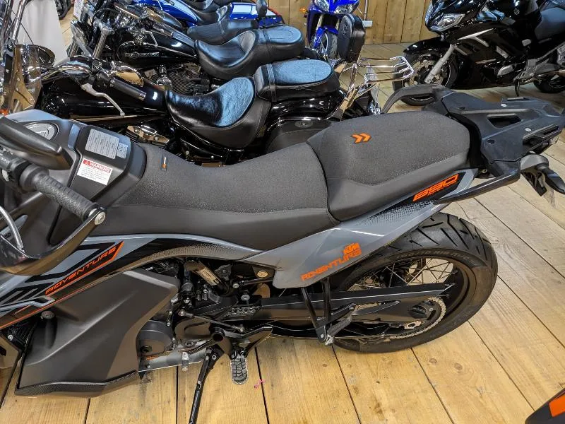 890 ADVENTURE