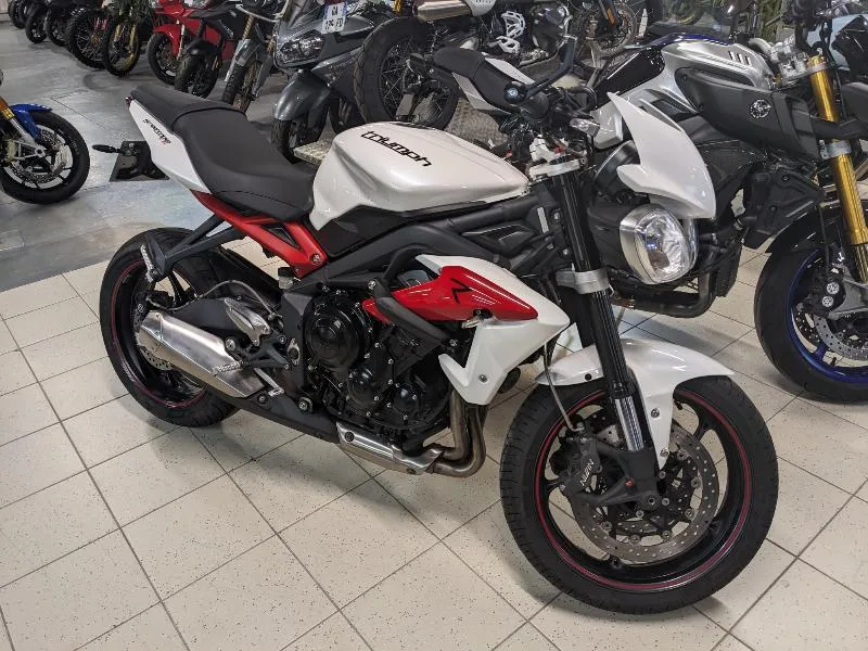 STREET TRIPLE 675 R