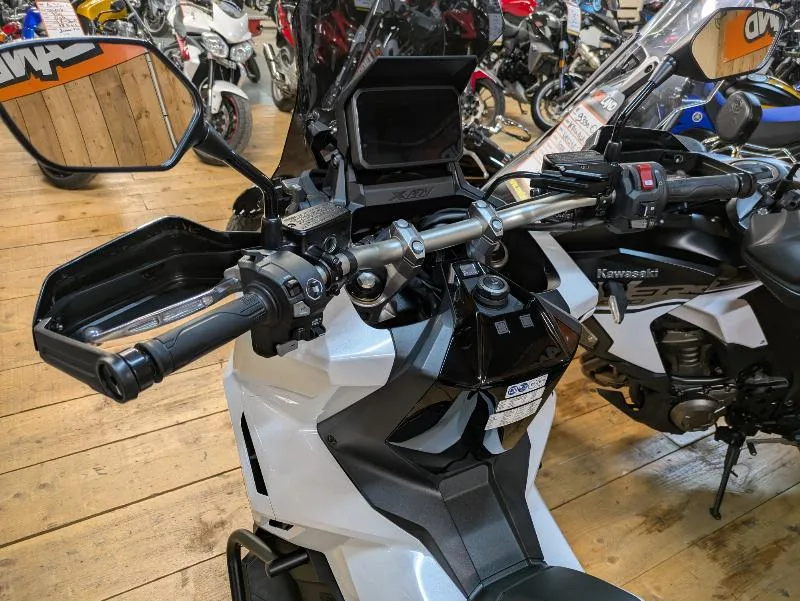 XADV