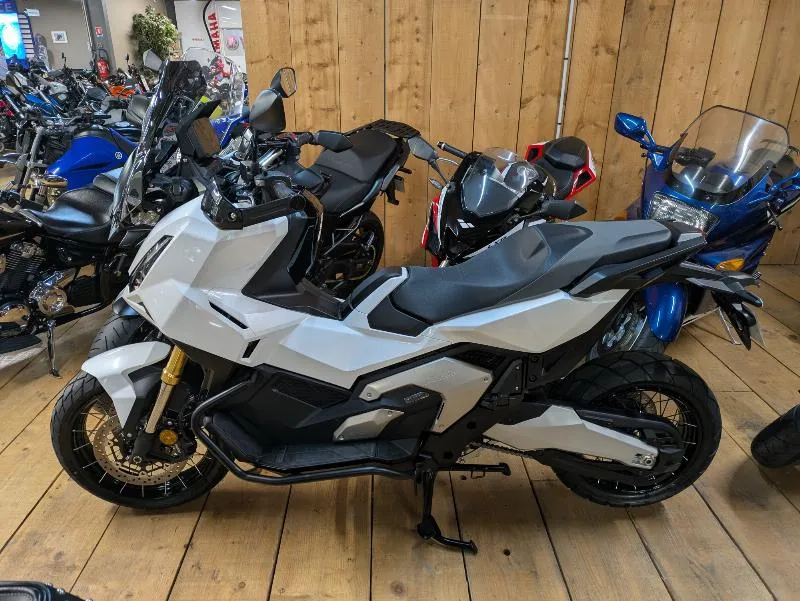XADV