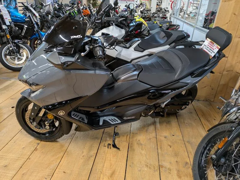 XP TMAX 560 TECH MAX