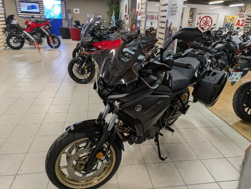 TRACER 700 GT