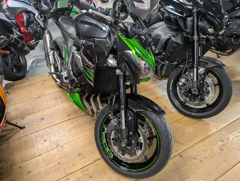 Z 800
