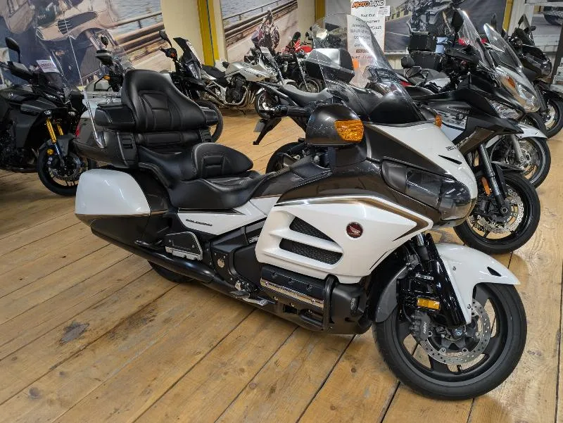 GL 1800 GOLDWING AIR BAG GPS