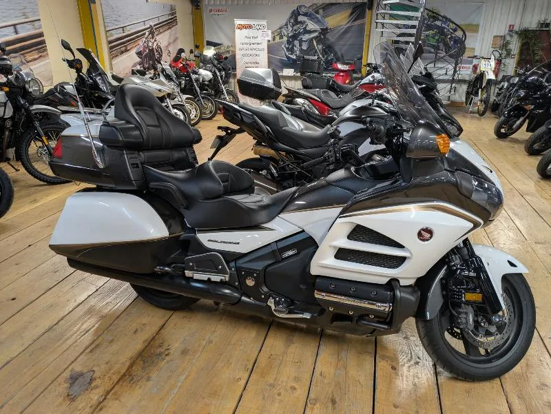 GL 1800 GOLDWING AIR BAG GPS