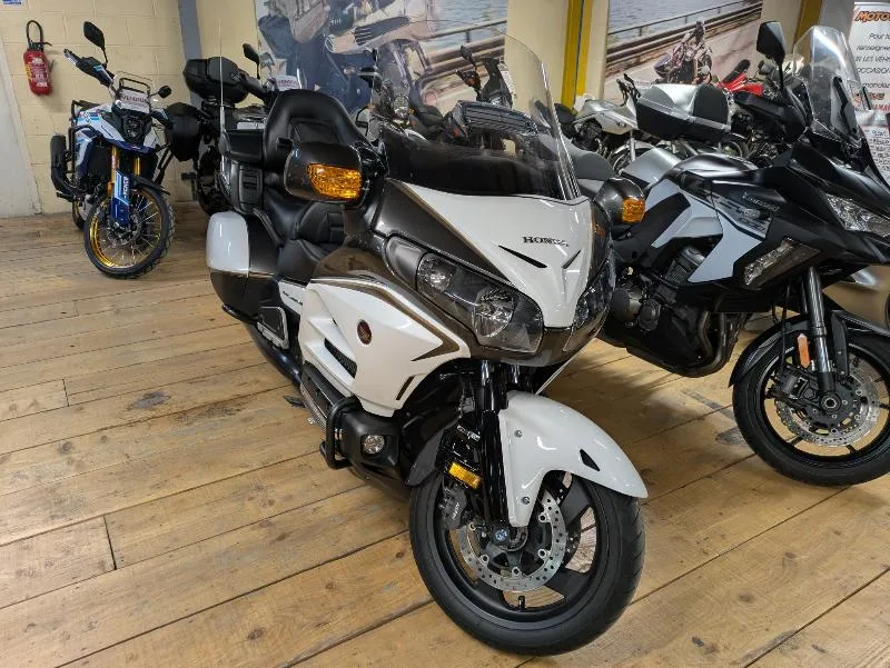 GL 1800 GOLDWING AIR BAG GPS