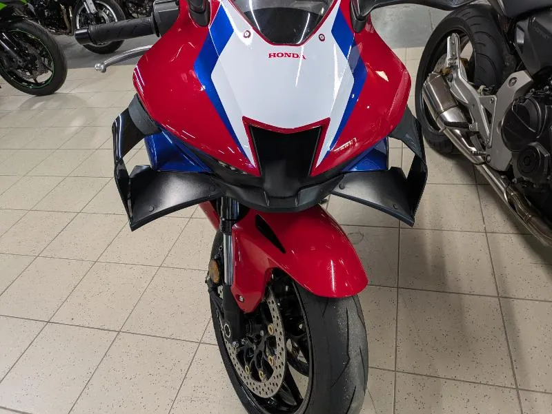 CBR 1000 RR FIREBLADE
