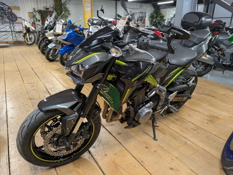 Z 900