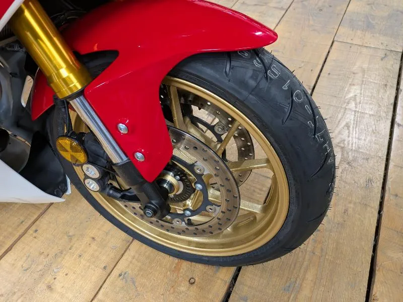 YZFR7 WORLD GP 60TH ANNIVERSARY