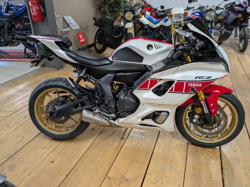 YZFR7 WORLD GP 60TH ANNIVERSARY