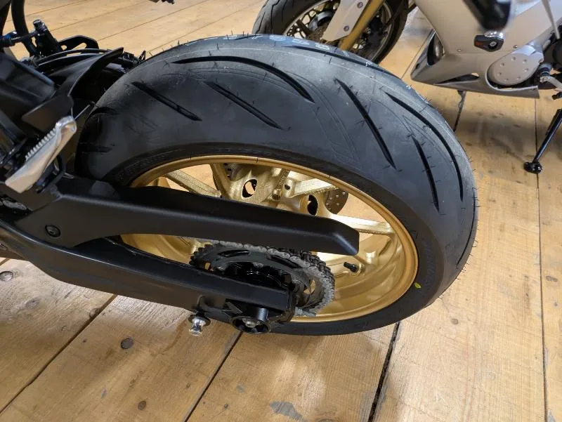YZFR7 WORLD GP 60TH ANNIVERSARY