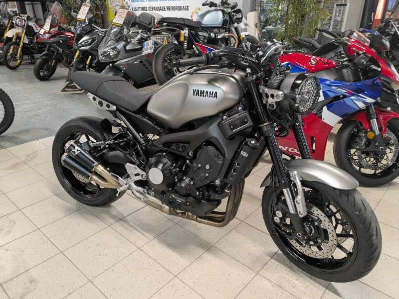 XSR 900
