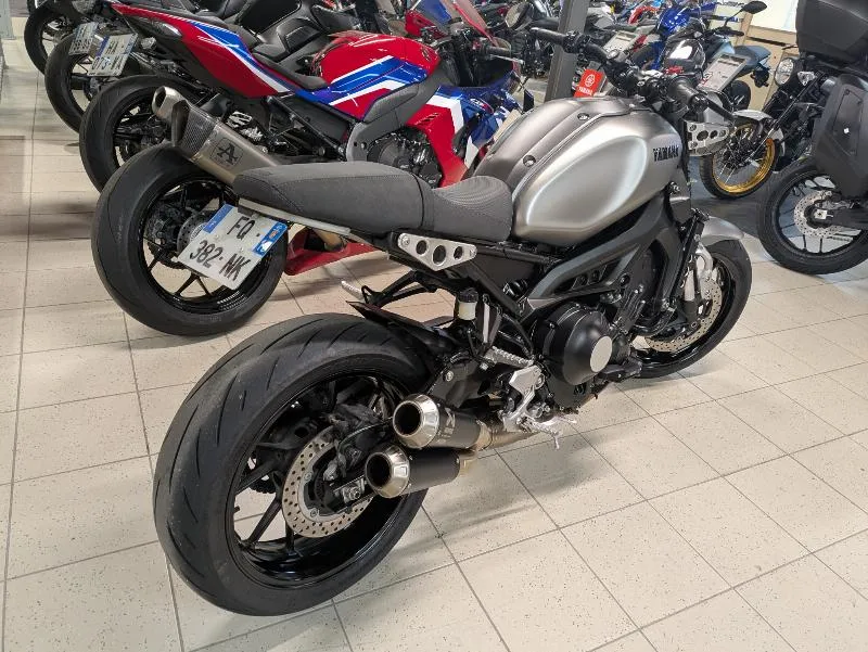 XSR 900