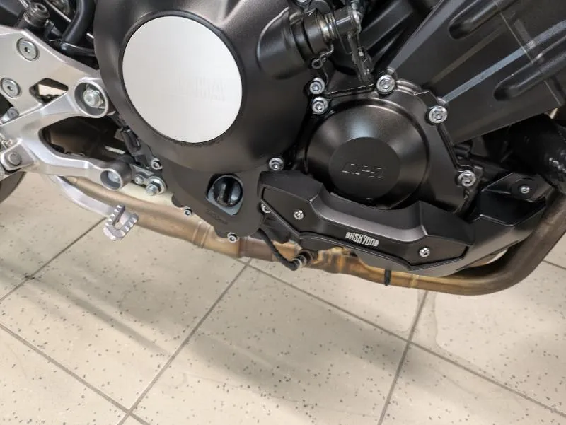 XSR 900