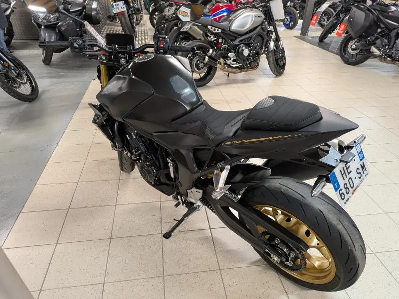 CB 1000 Hornet