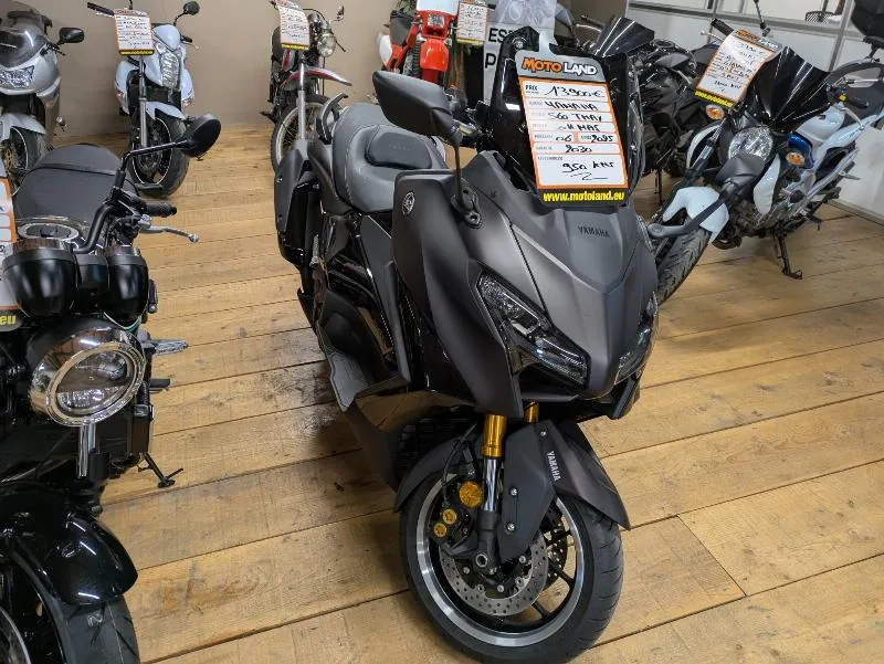 XP TMAX 560 TECH MAX
