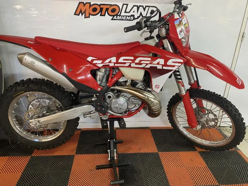 EC 250