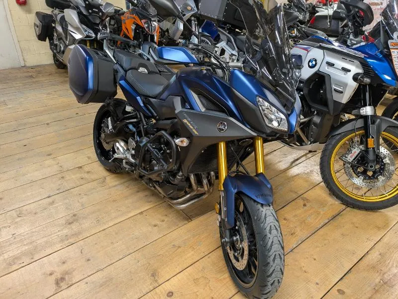 TRACER 900 GT