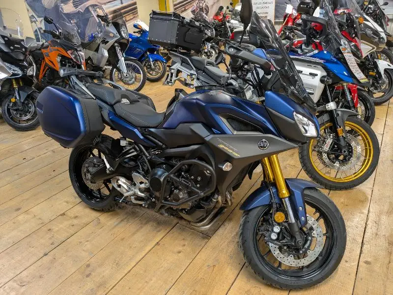 TRACER 900 GT