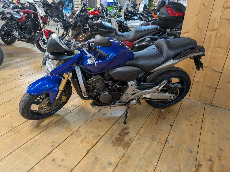 CB 600 F HORNET