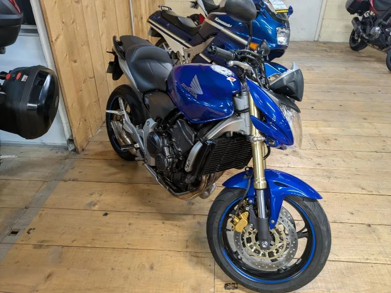 CB 600 F HORNET