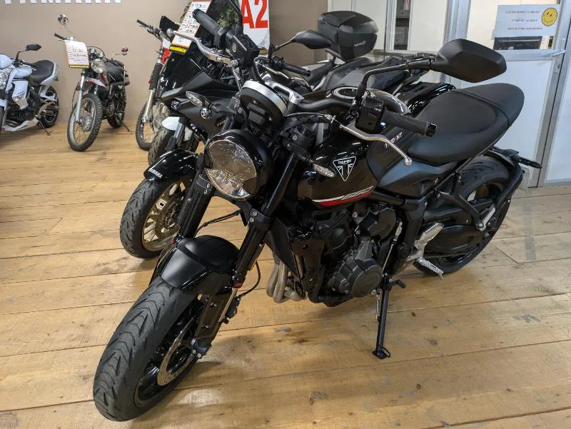 TRIDENT 660