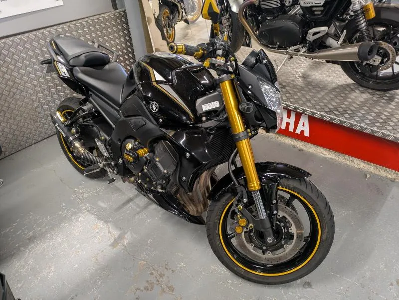 FZ8 N SPR