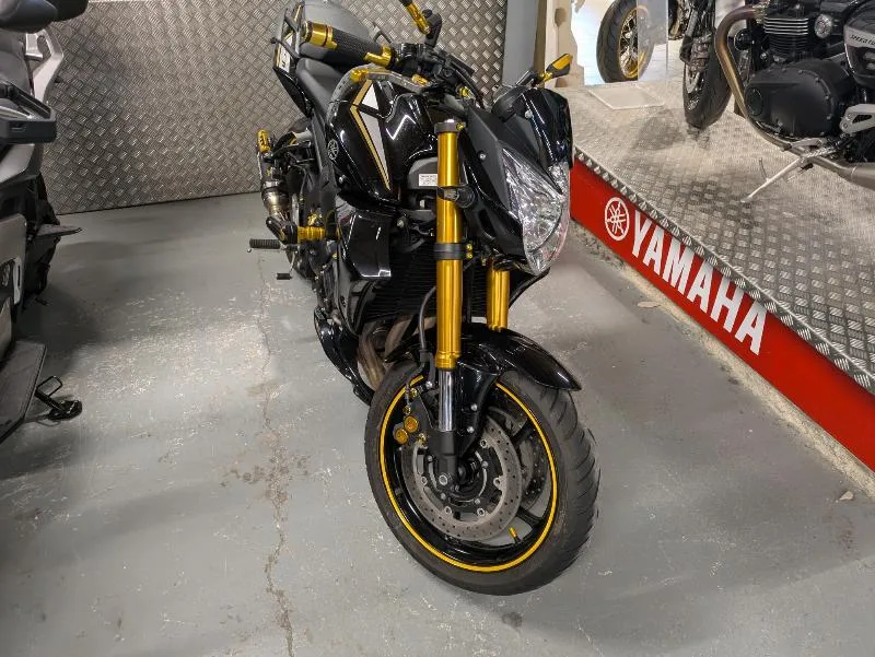 FZ8 N SPR