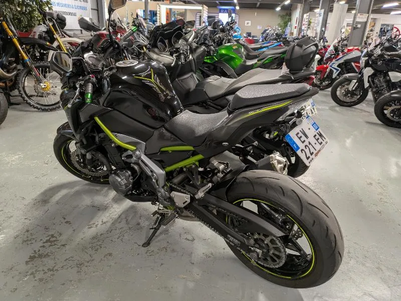 Z 900
