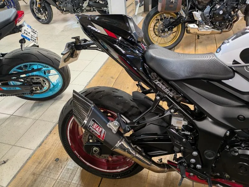 GSXS 750