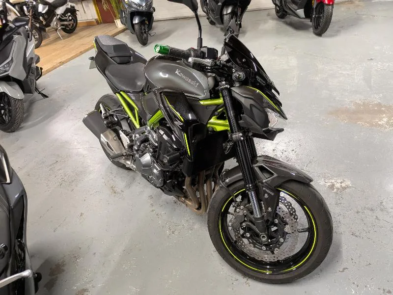 Z 900