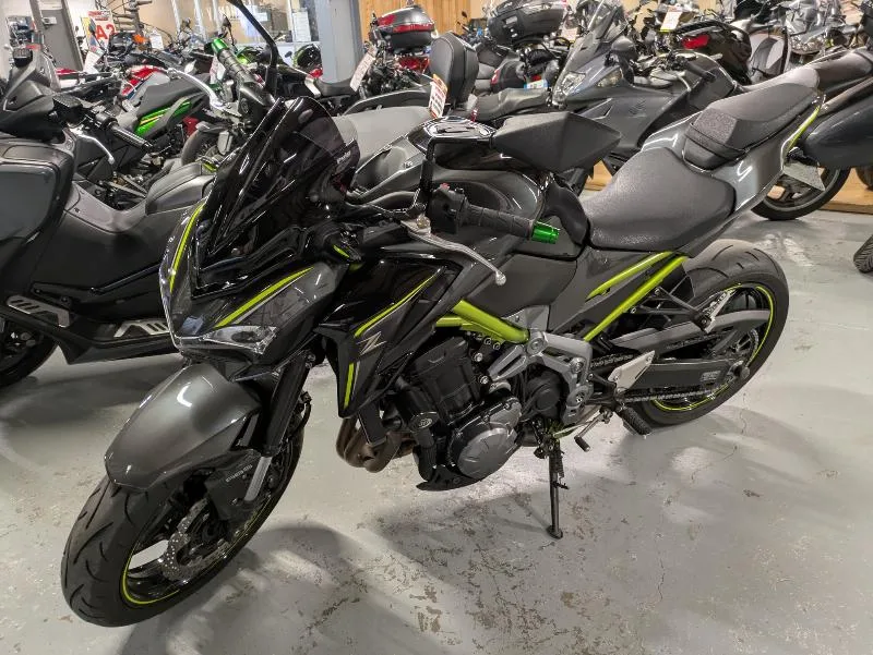 Z 900