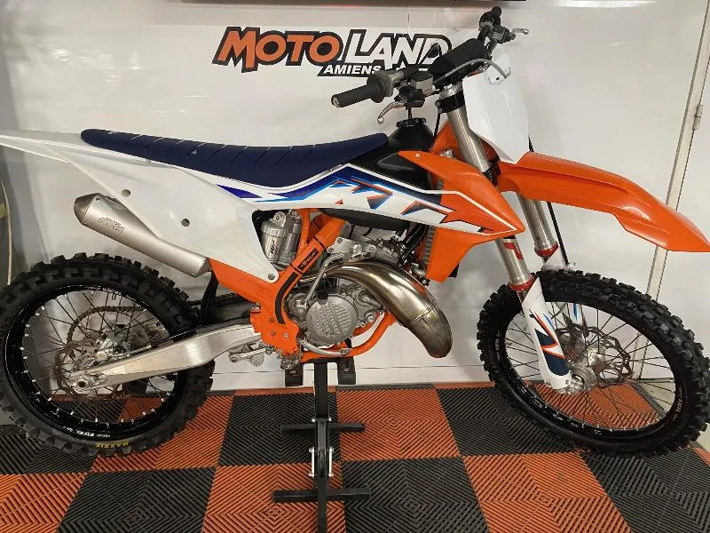 125 SX