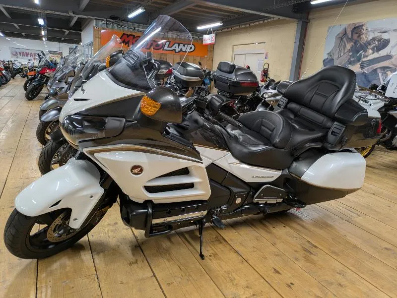 GL 1800 GOLDWING AIR BAG GPS