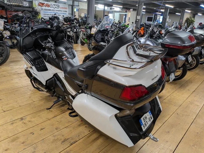 GL 1800 GOLDWING AIR BAG GPS