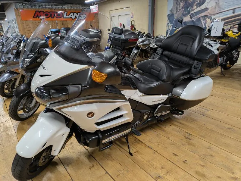 GL 1800 GOLDWING AIR BAG GPS