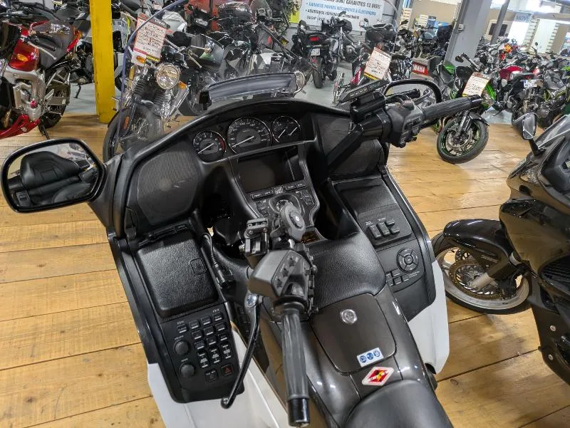 GL 1800 GOLDWING AIR BAG GPS