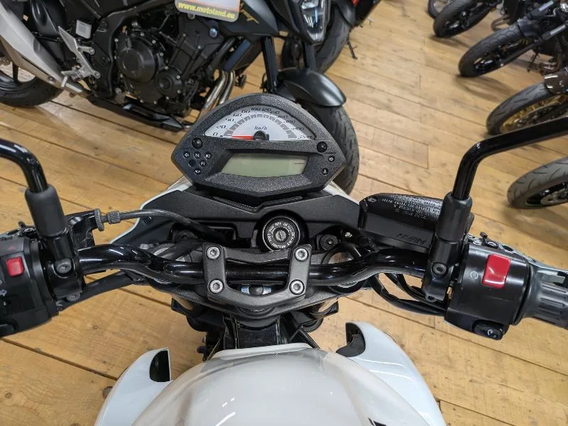 ER6