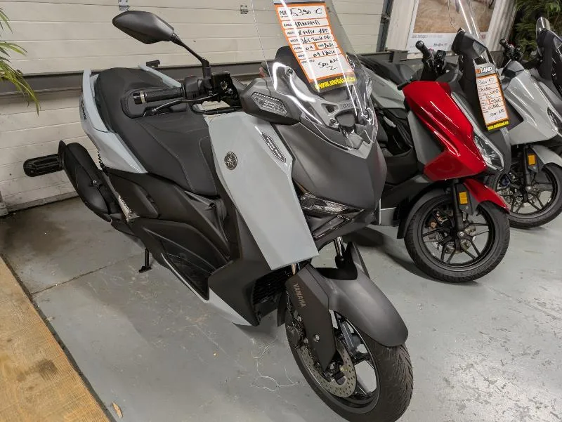 XMAX 125 TECH MAX