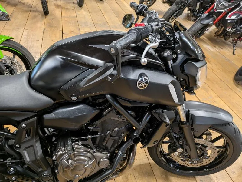 MT07 