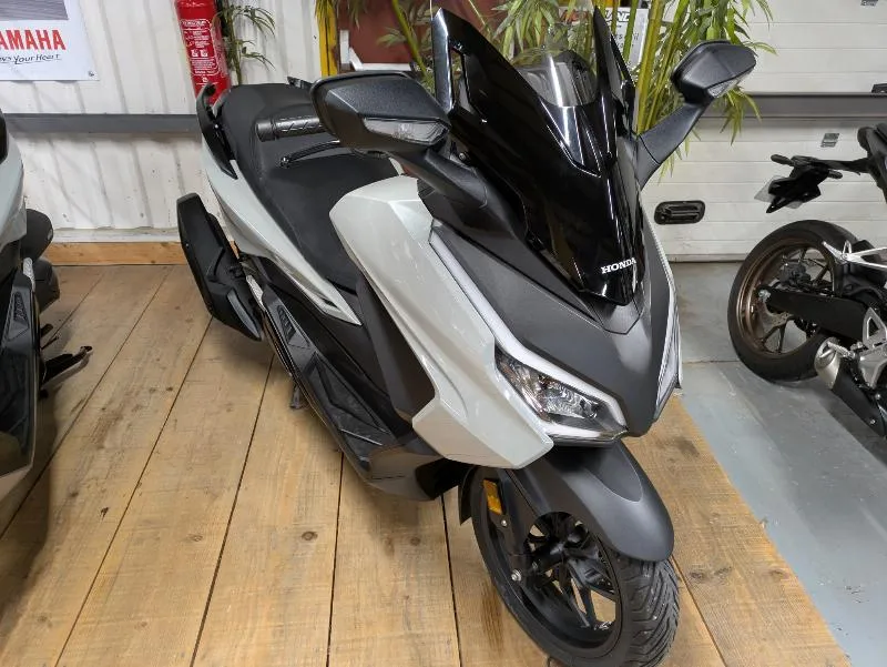 NSS FORZA 125