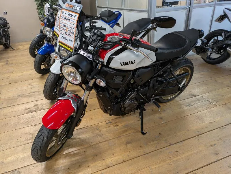 XSR 700