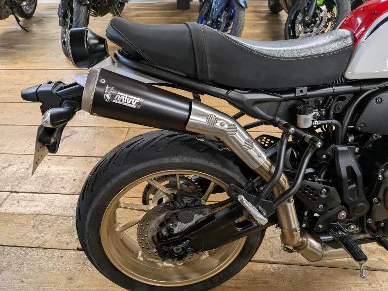 XSR 700