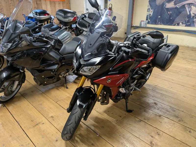 TRACER 900 GT