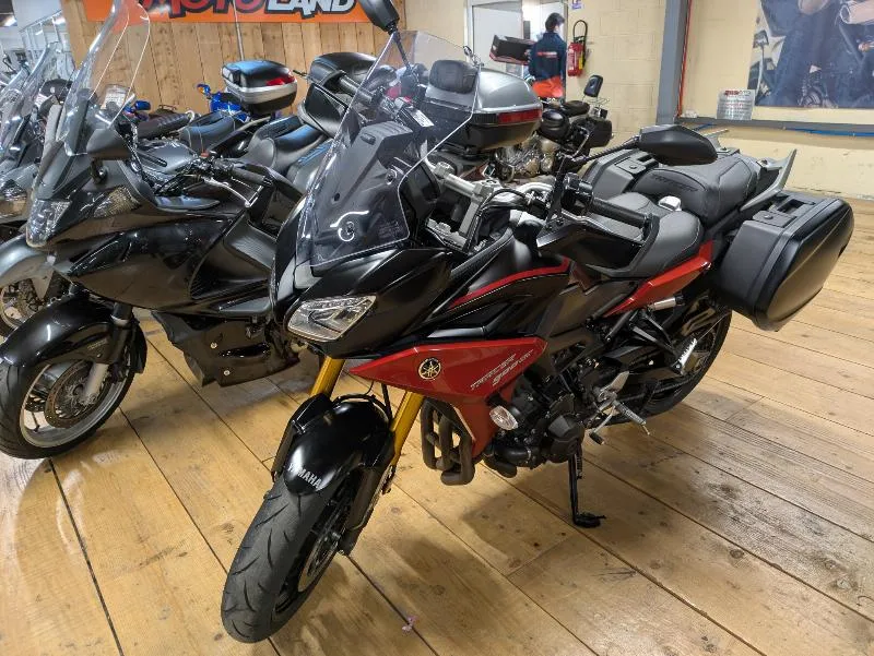 TRACER 900 GT
