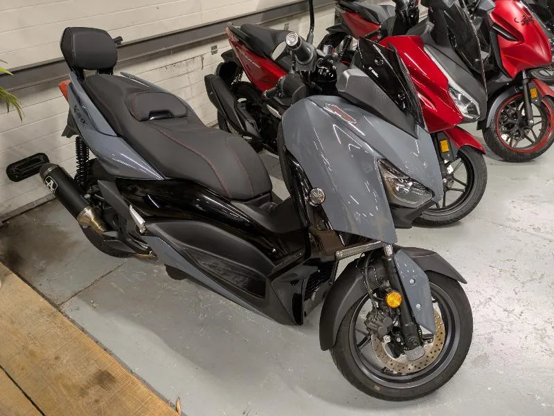 XMAX 125 TECH MAX