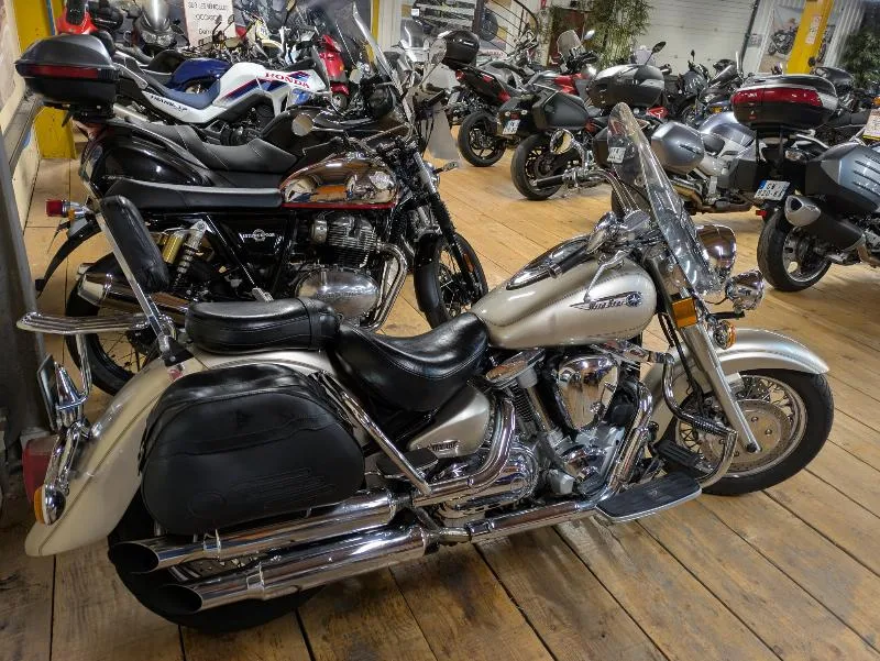 XV 1600