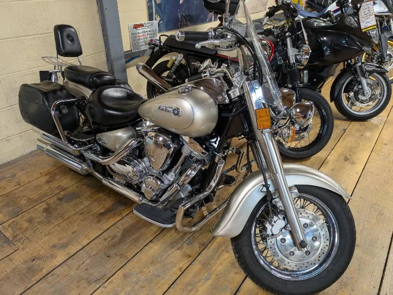 XV 1600