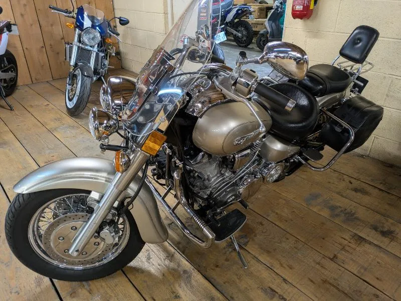 XV 1600