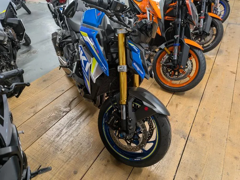 GSXS 1000